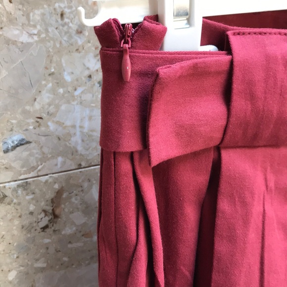 ANGVNS maroon mini pleated skirt - Picture 4 of 6